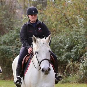 Meet your Posher, Jocelyn